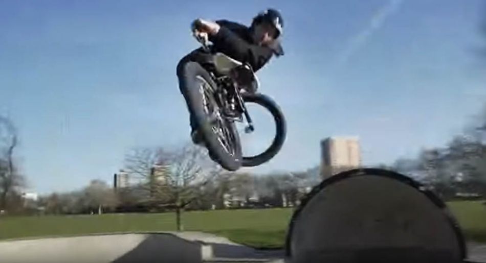DIG RAW - Vans BMX Session at Victoria Bowl