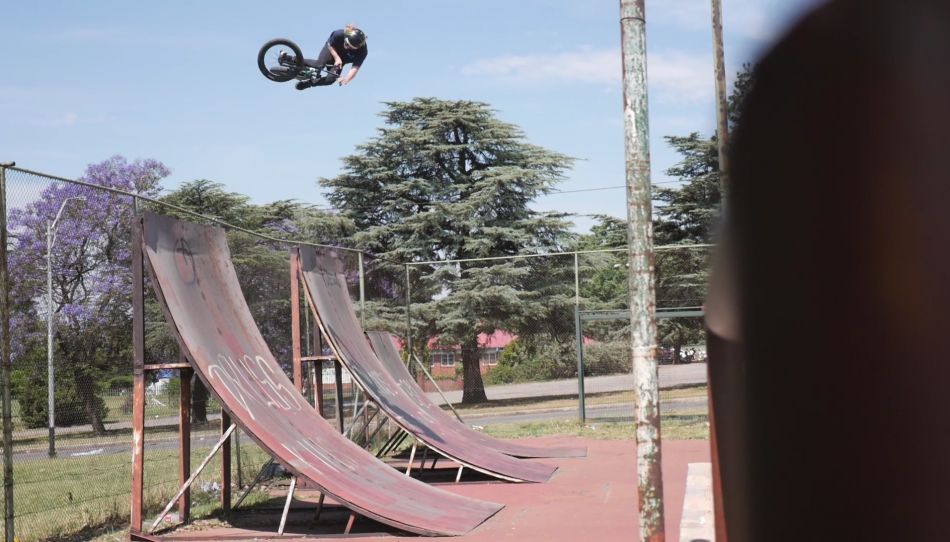 Greg Illingworth - Realtime by DIGBMX