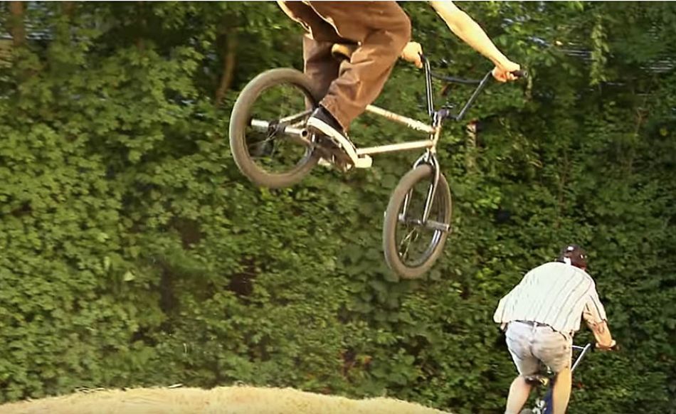 People&#039;s Store BMX BANGERS 2022 – &quot;B.F.S.&quot; by Tom Röhr