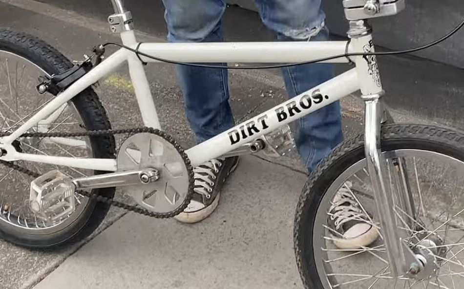 Vic Murphy Going Over His Infamous Dirt Bros Bike! by Snakebite BMX