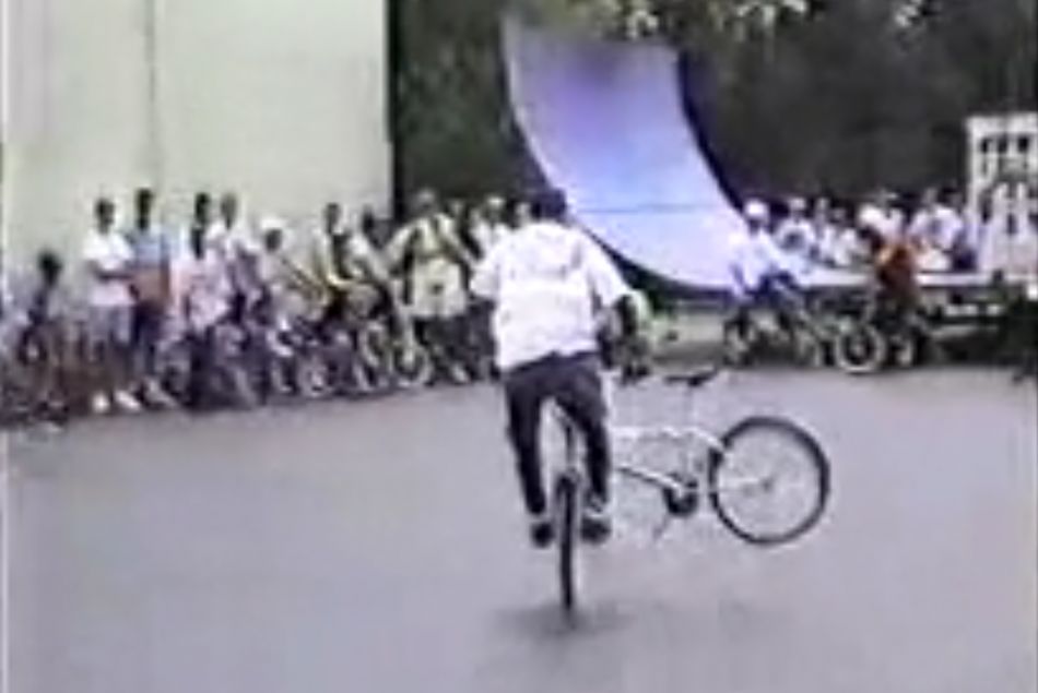 1990 GT-DYNO TOUR FRANKFORD BMX by Danny Sirkin