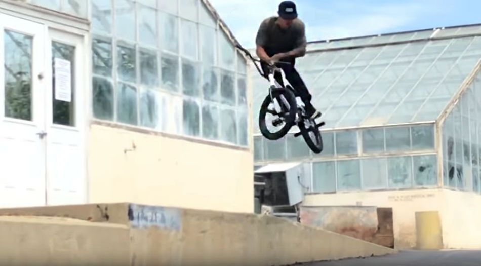 Raw Jibs: Felix Prangenberg in Cali | freedombmx