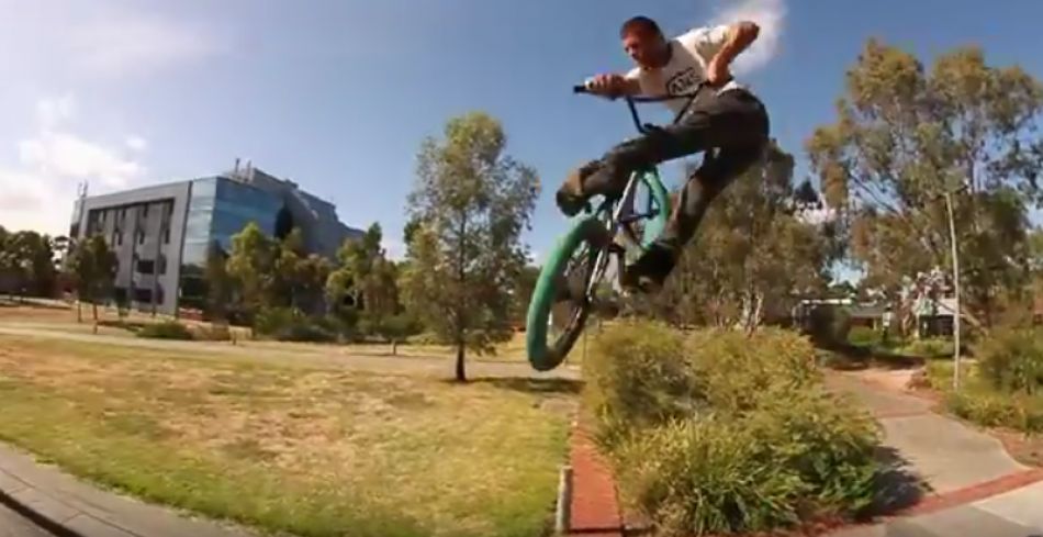 Kym Grosser 20 16/17 The Set edit The Set BMX