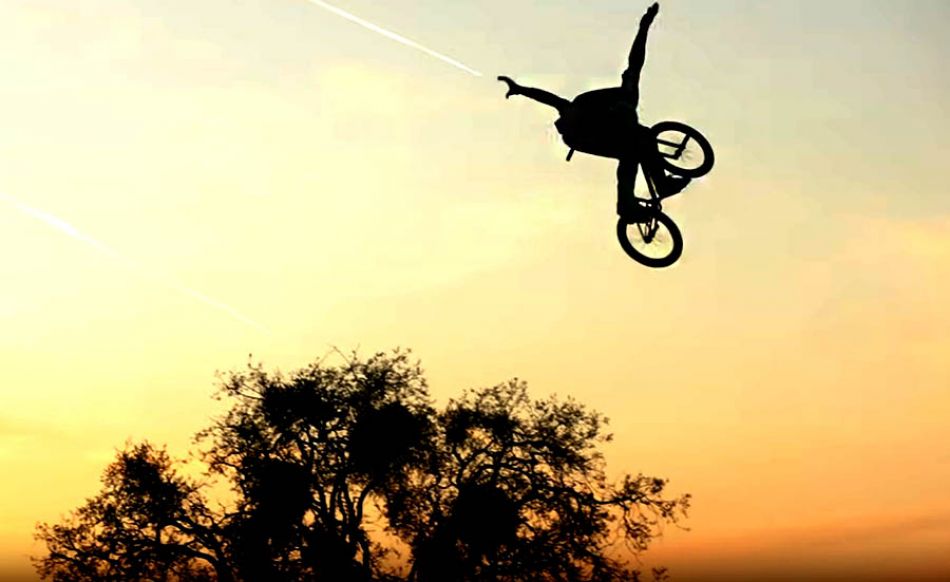 TAJ FIRST LOOK WITH JAKE LEIVA by Hyper BMX