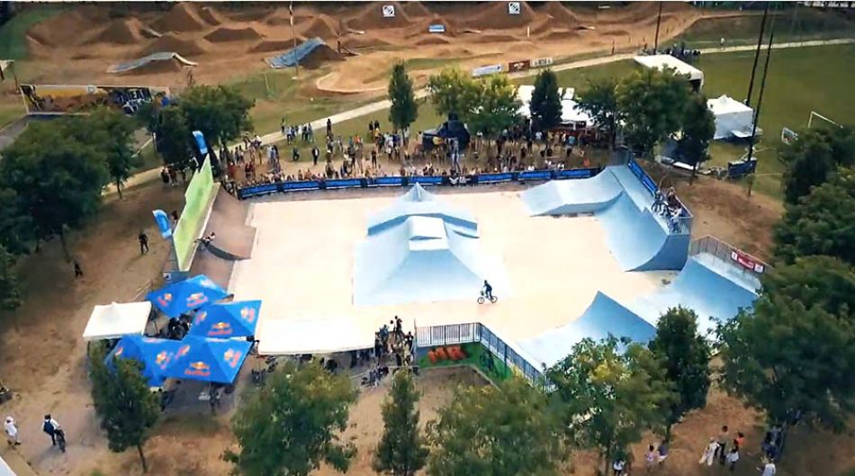 BMX Park &amp; Dirt Contest in France - Ride Further Tour 2019