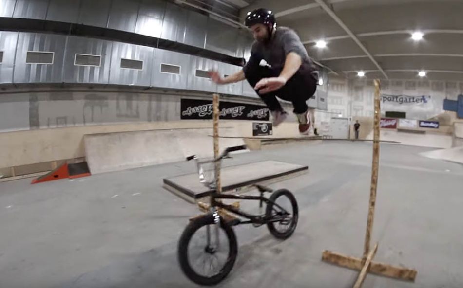 PARKPILOTEN – FRIENDZZZZ &amp; LEFTOVERS