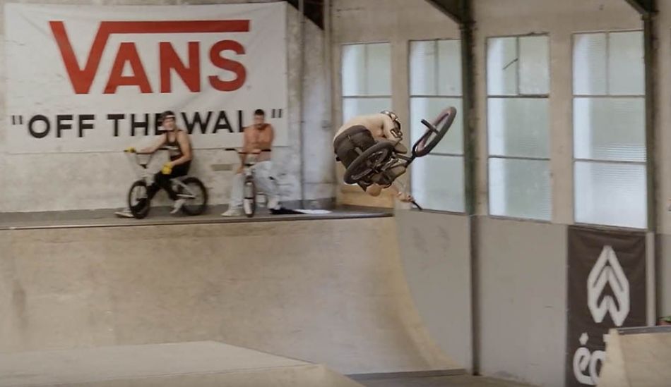 LAST STAND X BROS at the BADYARD by BROS BIKE STORE