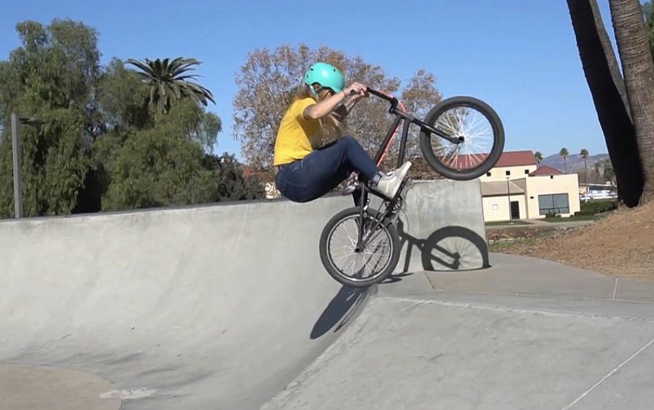 Project Spoke | Full Bloom (Women’s BMX Documentary) by Justin Schwanke
