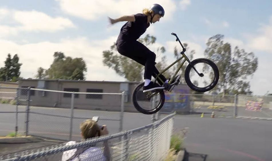 CAN YOU FILM THIS? - INTRO / JULIAN MOLINA - GT BMX