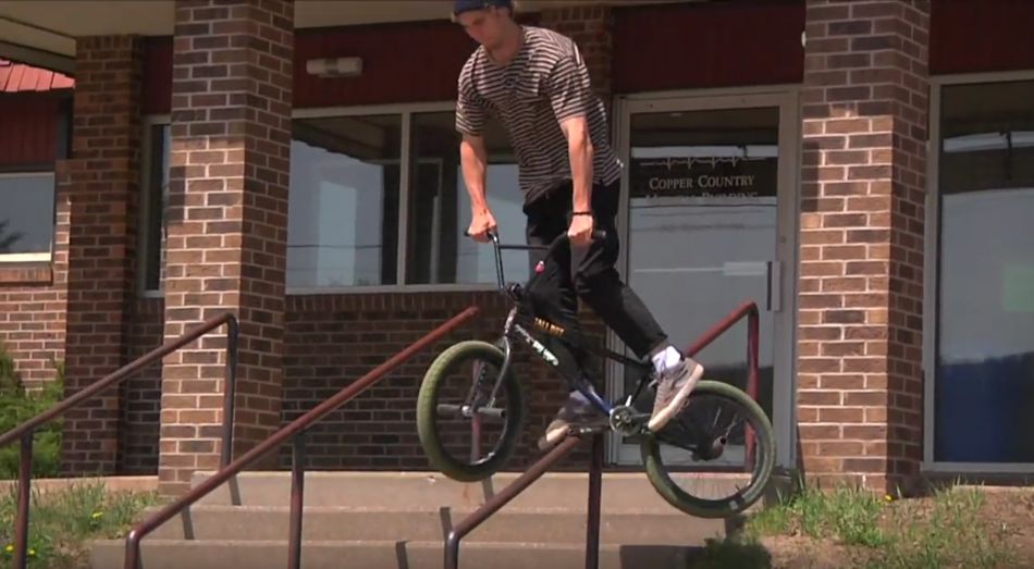 TRENT LUTZSKE &amp; NOAH HUNTZINGER (HEAVY GRINDS X DIALED PEGLESS RIDING)