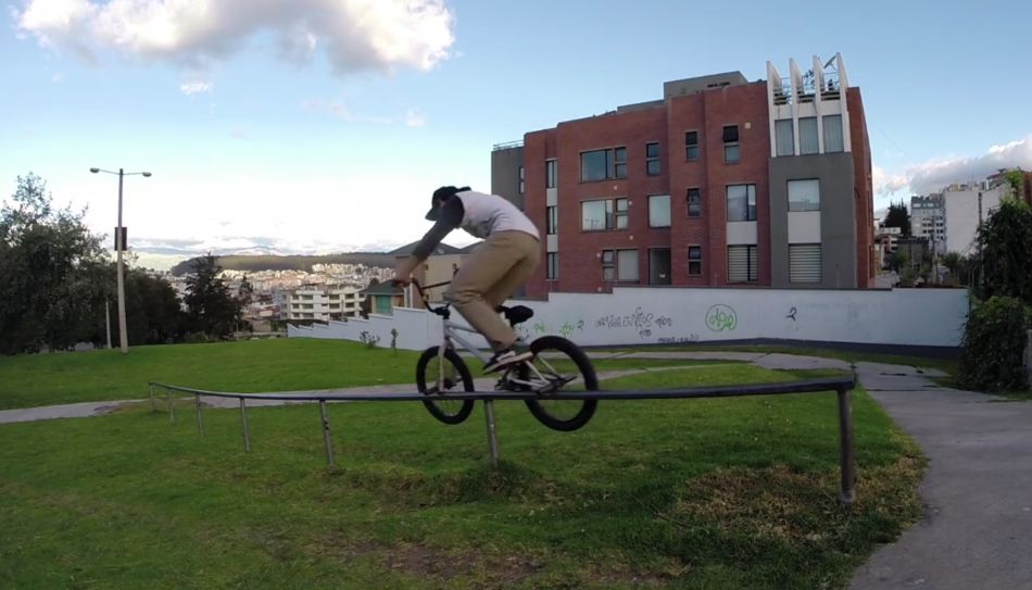 KELVIN NUÑEZ INMORTAL BMX 2012-2016 by Inmortal Bmx