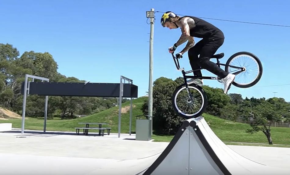 RIDING THE BIGGEST SKATEPARK IN AUSTRALIA! by Logan Martin