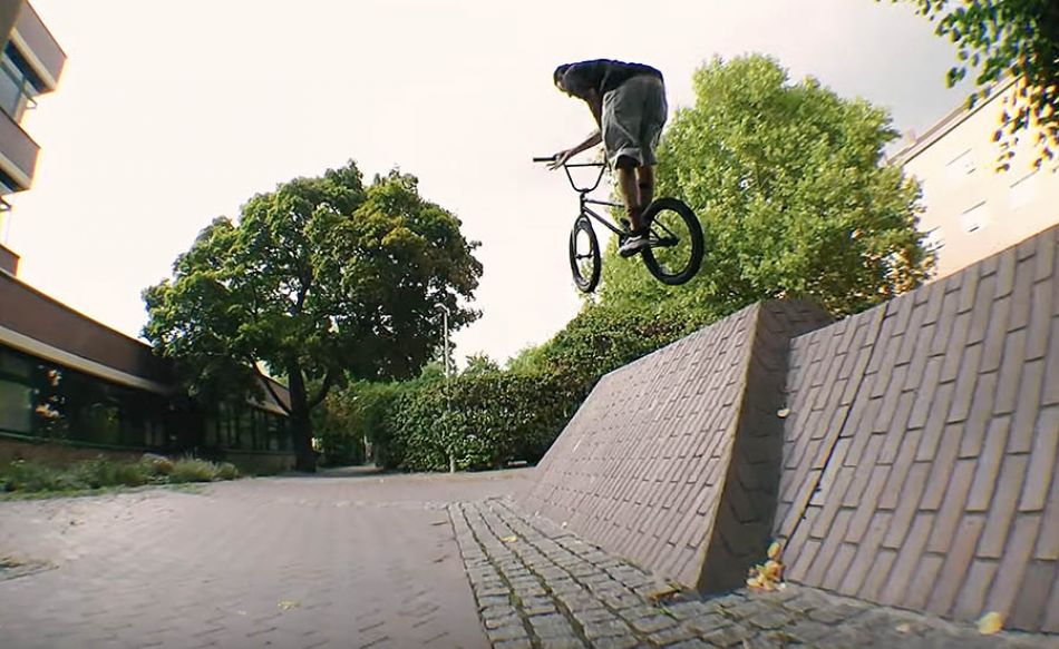 KUNSTFORM Germany - VANS &#039;THE CIRCLE&#039; 2022 | DIG