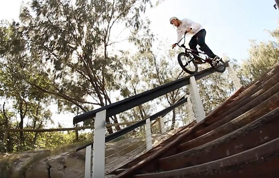 JOSH NEWMAN / ÉCLAT BMX