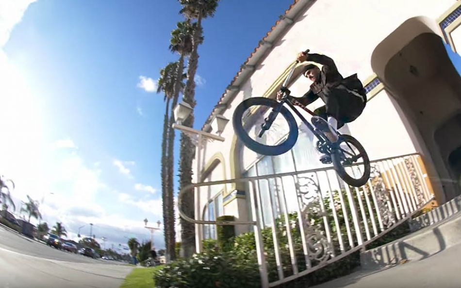 SIGNATURE SESSIONS - DAKOTA ROCHE - CINEMA BMX