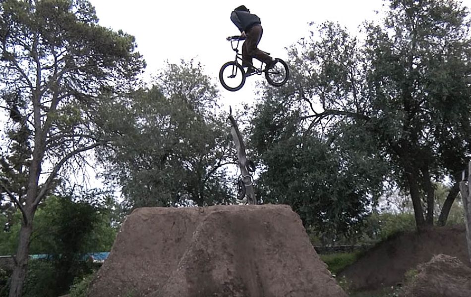 DIRTYGEMS Embalse BY Apulmon bmx