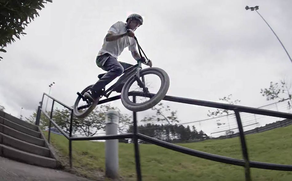 BSD BMX / 2nd Angle / ALEX DONNACHIE &#039;Fall for the City&#039; Raw