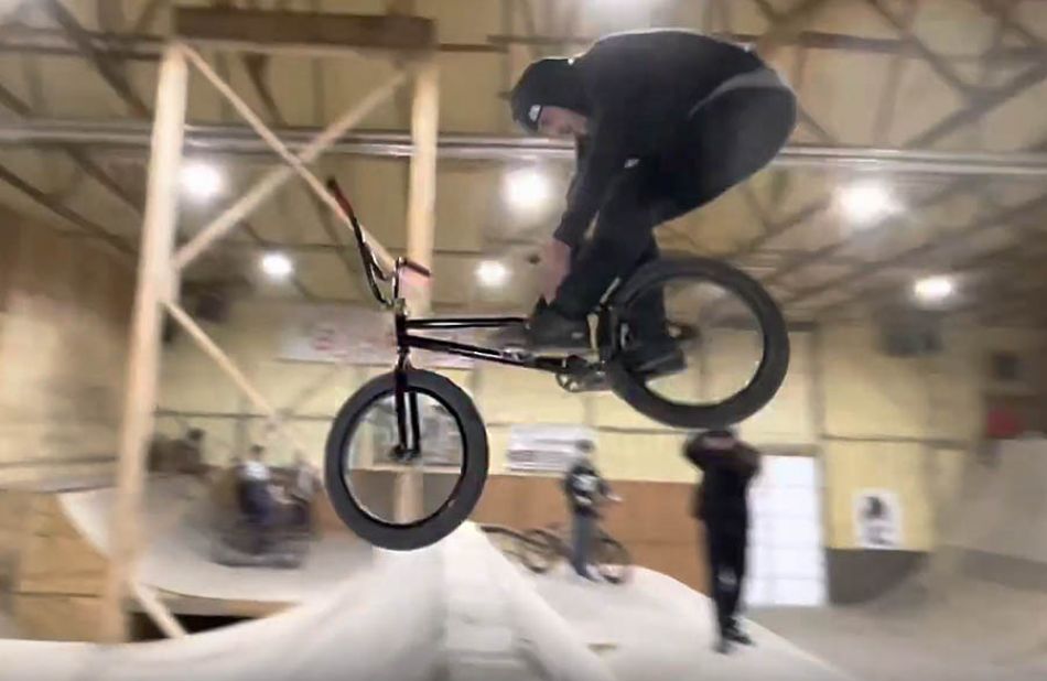 Chuck Covey &amp; Mason White Ride The Nowear Compound