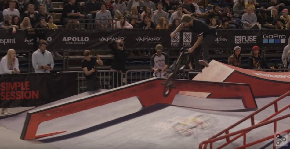 GARRETT REYNOLDS WINS BMX STREET GOLD - SIMPLE SESSION 2018 by RIDEBMX