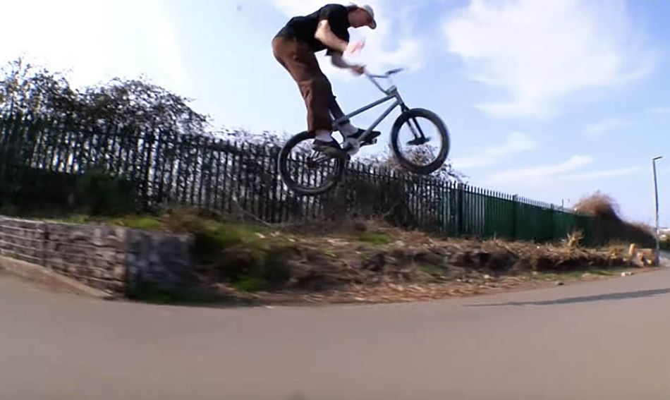 CRÜ // JOE TRICKER