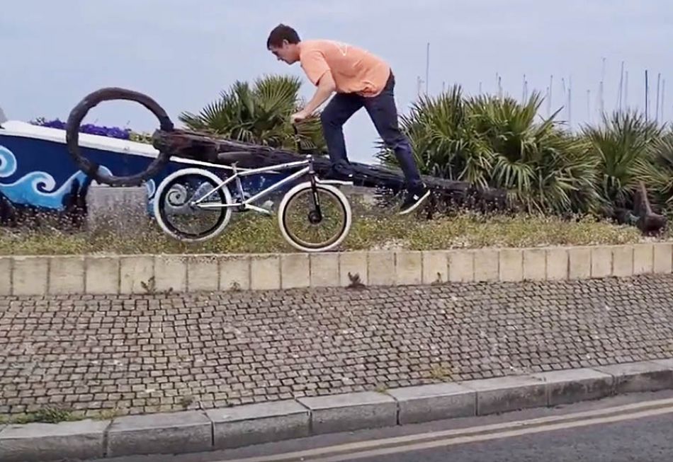 VIDEO QUALIFIER SUBMISSION: MARK TWOMEY