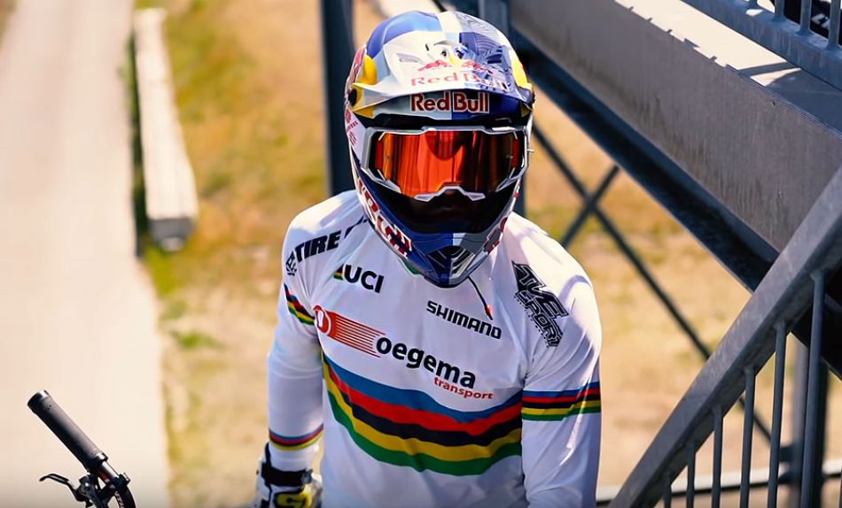 LEVEN VOOR DE REGENBOOGTRUI // TWAN VAN GENDT &amp; PUCK MOONEN by TeamNL (in Dutch)