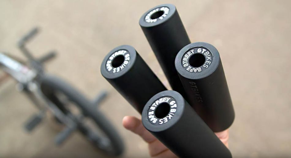 GT Safe Street Pegs with Albert Mercado