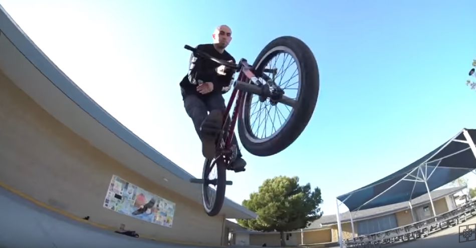 &quot;S A V A G E S&quot; Teaser - OUT 4 - 6 - 17 Fitbikeco.