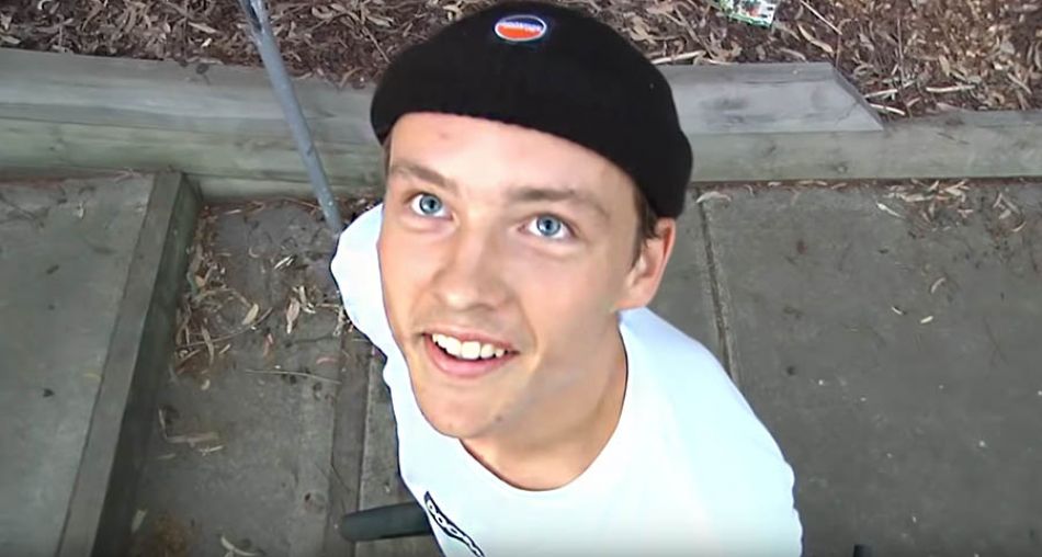 ECLAT BMX - Lewis Mills (B-Sides)