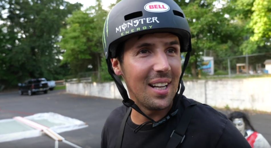 SCOTTY CRANMER TAKES ON THE OBSTACLE COURSE!