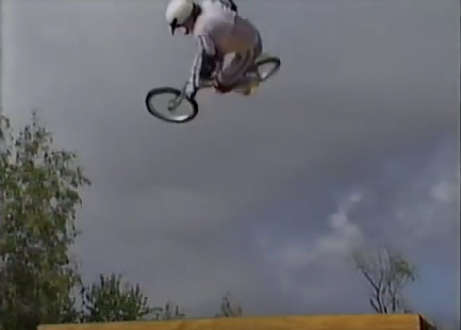 (1987) Showin&#039; Off, Freestyle by OldSchoolBMX TV