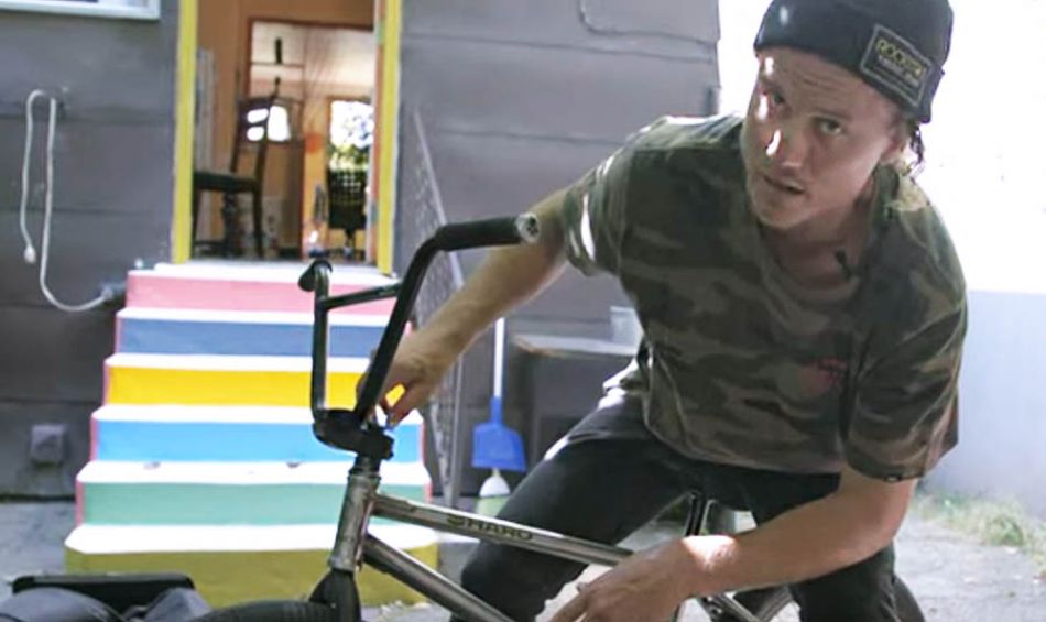 DENNIS ENARSON - HOW I TRAVEL BMX BIKE CHECK