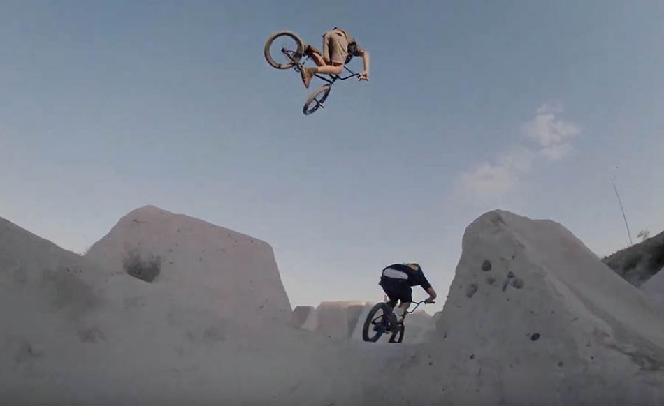 TIEMPOS DE TIERRA - BMX by La Banger