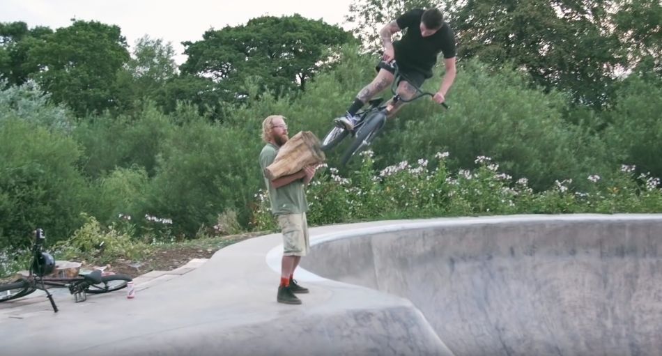 4Down At The Farm Bowl - DIG BMX