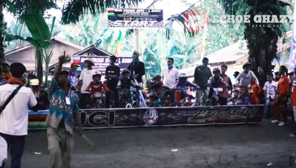 GASS KAN SAMPAI MALAM BMX CROSS LUBUK PAKAM by Echoe Ghazy