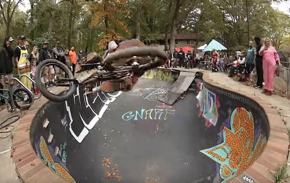 GNARLOWEEN BMX JAM - DIG &#039;IN THE CUT&#039;