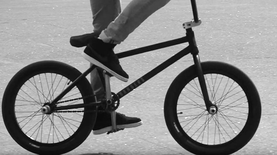 Dan Hennig - Fall Forward / BMX Flatland Slowmo goodness by Micha Rudolph