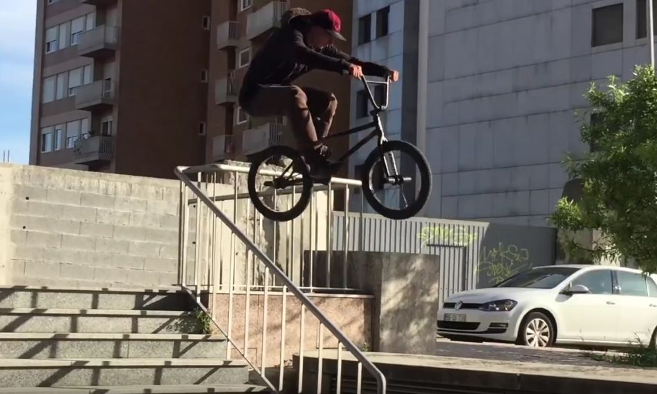 In The Cut: Lost In Porto - DIG BMX