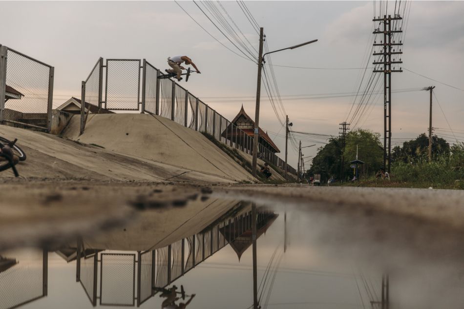 The Palmistry Guide: Chapter 3 - Thailand by VANS
