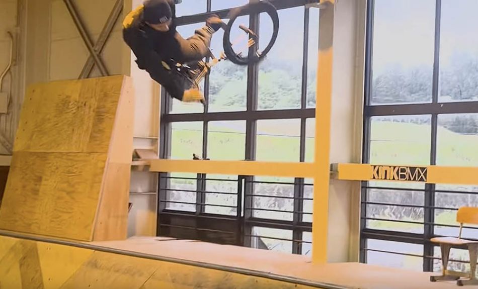[HIKKEN] YUTA TOMINAGA WELCOME TO KINK BMX | MOTO-BUNKA