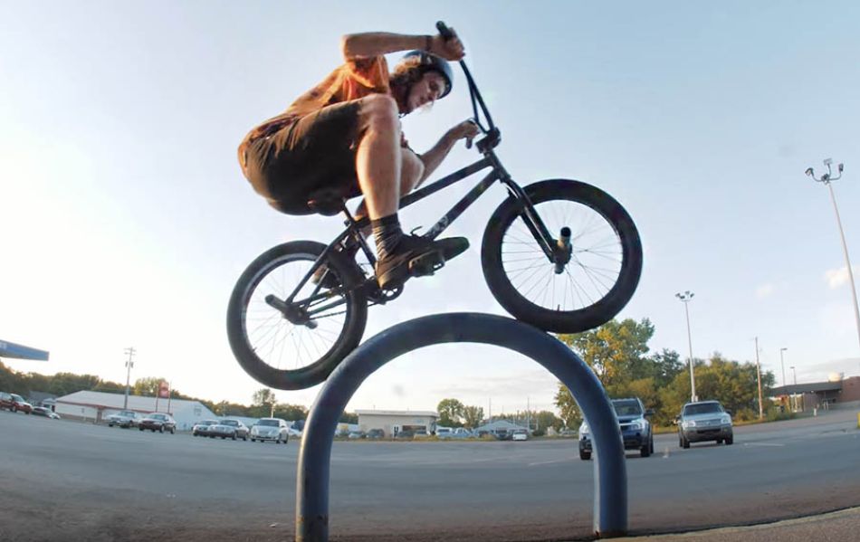 SELFSTRAN: Jammed Sandwich ft. Erik Elstran | Sunday Bikes | BMX