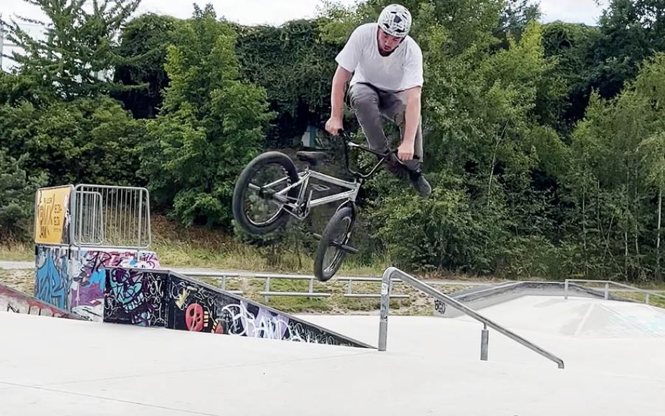 Bikers Base – Jannik Raykowski in Berlin