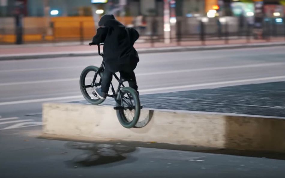 SHORT CUT - Gustavo ANÃO BMX | Dwarf Street Biker - Role Crew